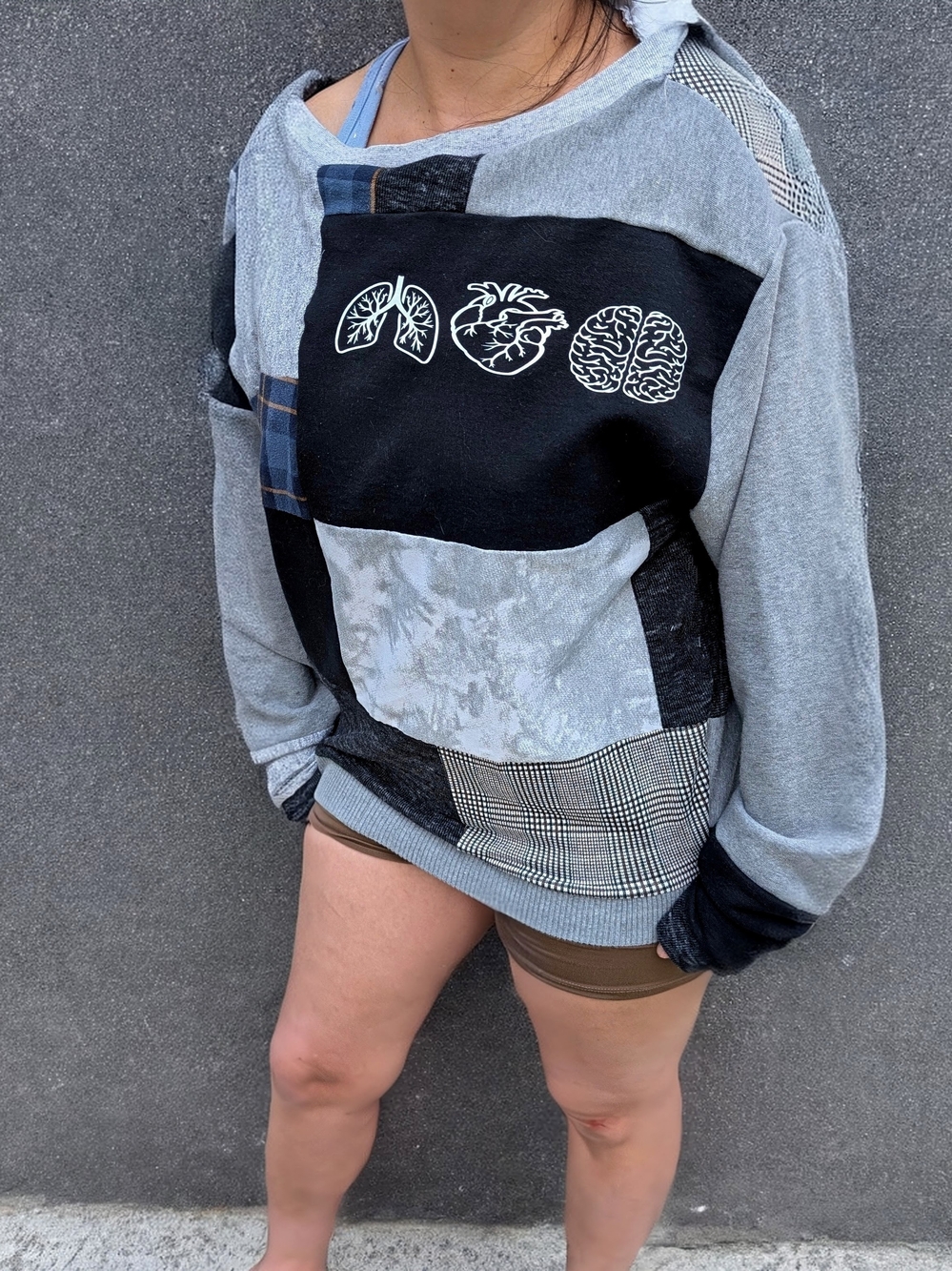 Women’s Patchwork Crew Neck Sweater in Gray & Black